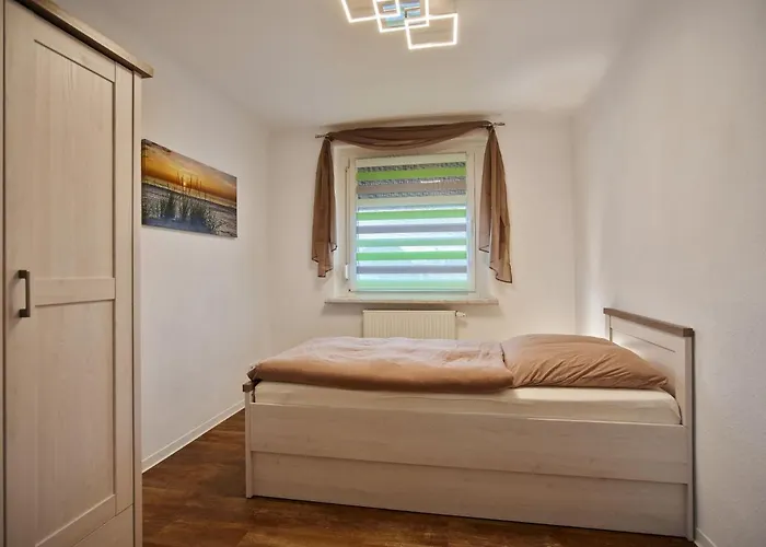 Gaeste- Und In Der Sportstadt شقة ريزا