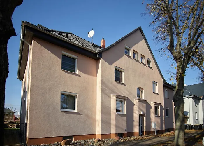 Gaeste- Und In Der Sportstadt *